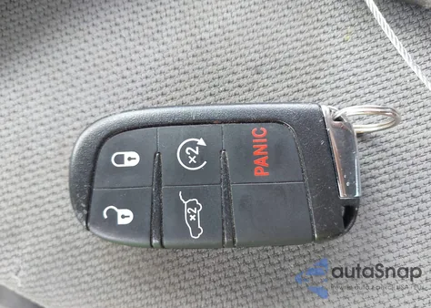 2018 Jeep Compass Limited 4X4 from USA, damaged, VIN 3C4NJDCBXJT180275